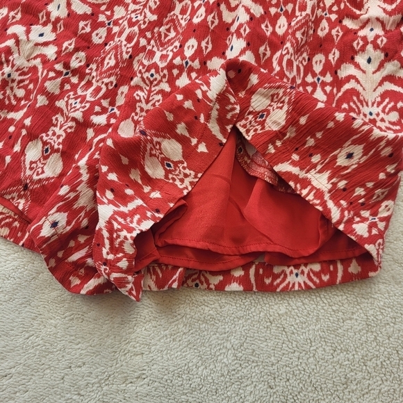 Knox Rose Red Flowy Boho Pull-On Lined Shorts Smoked Waist Women's Size Med - Picture 3 of 8